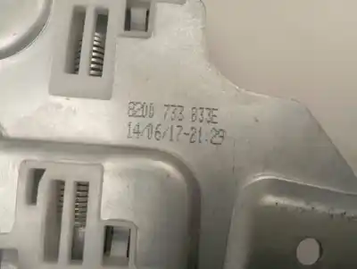 Second-hand car spare part rear left window regulator for dacia duster ambiance 4x2 oem iam references 8200733833e  