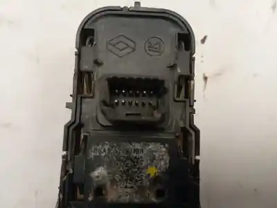 Second-hand car spare part left front power window switch for dacia duster ii anniversary oem iam references   