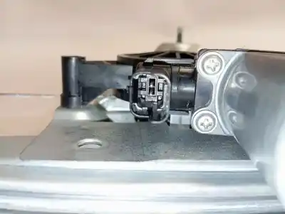 Second-hand car spare part passenger side right window regulator for dacia duster ii expression oem iam references 9030356f  