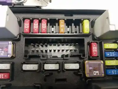 Second-hand car spare part fuse box unit for mg hs comfort oem iam references 10888784  