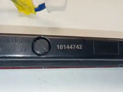 Second-hand car spare part central brake light for mg hs comfort oem iam references 10144742  