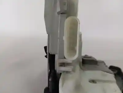 Second-hand car spare part left front door lock for audi q7 (4m) 3.0 tdi quattro e-tron oem iam references 8j2837015e  