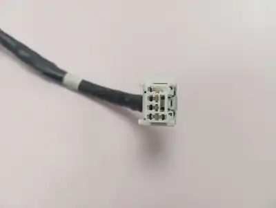 Second-hand car spare part right tailgate light for nissan note (e11e) acenta oem iam references 22016752  