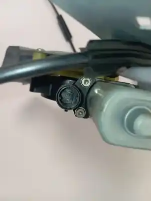Second-hand car spare part passenger side right window regulator for renault kangoo ii (f/kw0) dynamique 106 cv / 78 kw oem iam references 128001182b  