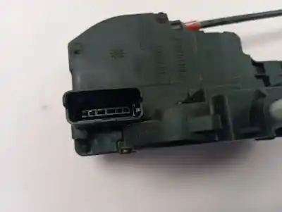 Second-hand car spare part front right door lock for nissan note (e11e) acenta oem iam references   