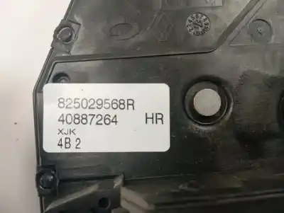 Second-hand car spare part right side door lock for renault express advance oem iam references 825029568r  