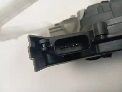 Second-hand car spare part left front door lock for kia ceed 1.6 crdi cat oem iam references 81310j7010  