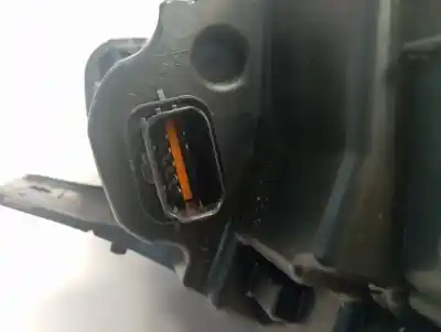 Second-hand car spare part left headlight for renault captur ii techno oem iam references 260601693r  