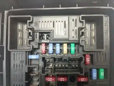 Second-hand car spare part fuse box unit for renault captur ii techno oem iam references 284b73384r  
