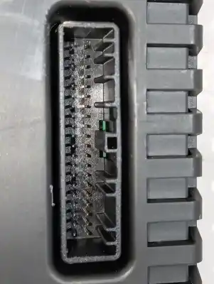 Peça sobressalente para automóvel em segunda mão quadrante por dacia duster iii eco-g 100 essential referências oem iam 248093307r  