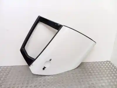 Second-hand car spare part rear right door for volvo v40 básico oem iam references 32351000