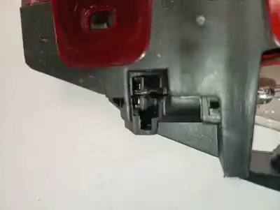 Second-hand car spare part central brake light for renault express advance oem iam references 89037432  