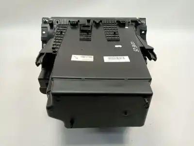 Peça sobressalente para automóvel em segunda mão porta luvas por renault clio v equilibre referências oem iam 681081071r  