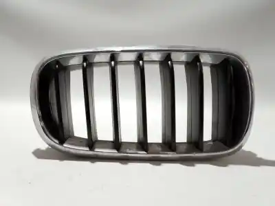 Peça sobressalente para automóvel em segunda mão GRELHA DE PÁRA CHOQUES DIREITA por BMW SERIE X5 (F15) sDrive25d 231 CV / 170 KW Referências OEM IAM   
