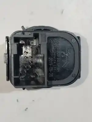 Pezzo di ricambio per auto di seconda mano controllo specchio per opel combo life elegance plus riferimenti oem iam 98673722zd  