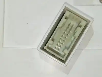 Peça sobressalente para automóvel em segunda mão quadrante por citroen jumpy furgon control m referências oem iam 9837472880  