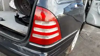 Автозапчасти б/у ПРАВЫЙ ЗАДНИЙ ФОНАРЬ за MERCEDES-BENZ CLASE C (BM 203) FAMILIAR C 220 T CDI (203.206) 143 CV / 105 KW ссылки OEM IAM   