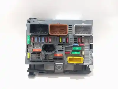 Second-hand car spare part FUSE BOX UNIT for PEUGEOT PARTNER TEPEE 1.6 HDI / BLUEHDI 75 OEM IAM references 9807028780  