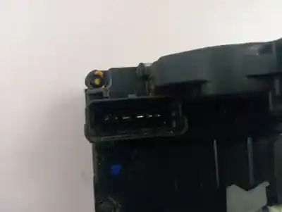 Second-hand car spare part left front door lock for nissan note tekna sport oem iam references   