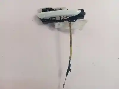 Pezzo di ricambio per auto di seconda mano MANIGLIA ESTERNA POSTERIORE DESTRA per VOLKSWAGEN PASSAT BERLINA (362) CFF Riferimenti OEM IAM 3C4839768  