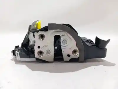 Peça sobressalente para automóvel em segunda mão fechadura da porta dianteira esquerda por toyota yaris (xp21) hybrid style referências oem iam m7313660m6