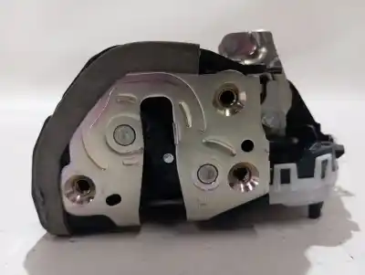 Peça sobressalente para automóvel em segunda mão fechadura da porta traseira direita por toyota yaris (xp21) hybrid style referências oem iam m7314470m6