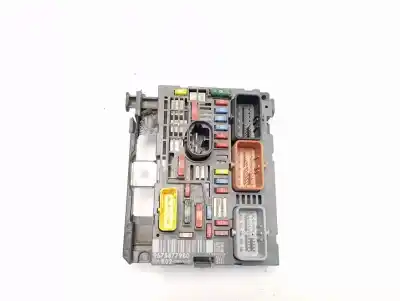 Pezzo di ricambio per auto di seconda mano SCATOLA RELÈ/FUSIBILI per CITROEN C4 PICASSO I MONOSPACE (UD_) 1.6 HDI 110 Riferimenti OEM IAM 9675877980  