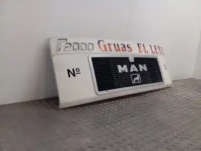 Piesă de schimb auto la mâna a doua GRILÃ DE AIRERISIRE PARTEA DIN FATÃ pentru MAN F2000 23/26.XXX Chasis 23.414 FNLLC Gran espacio 409 CV / 301 KW Referințe OEM IAM   