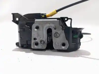 Second-hand car spare part LEFT FRONT DOOR LOCK for RENAULT KANGOO II (F/KW0) 5AM40 OEM IAM references 3200497579F  