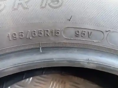 Pièce détachée automobile d'occasion pneu pour volkswagen golf v (1k1) 1.6 références oem iam 195/65/15 95v  