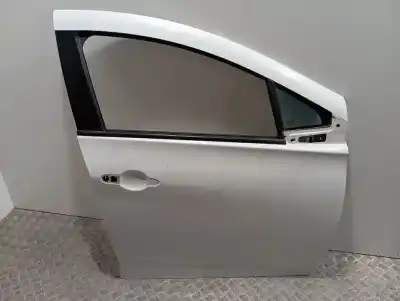 Second-hand car spare part front right door for renault zoe zen 58 cv / 43 kw oem iam references 801004005r