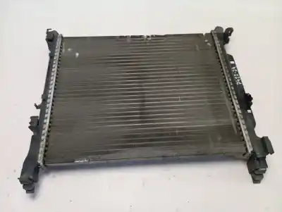 Автозапчастина б/у водяний радіатор для renault kangoo profesional посилання на oem iam k7439009