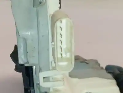 Автозапчастина б/у замок дверей заднього лівого для audi q3 (8ug) basis quattro посилання на oem iam 8k0839015h  