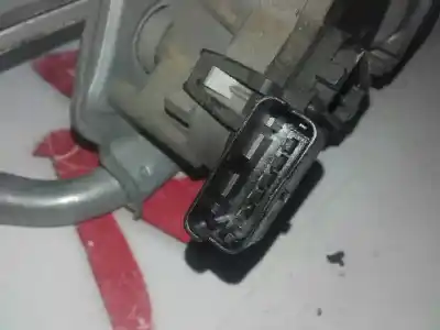 Pièce détachée automobile d'occasion moteur d'essuie-glace avant pour renault clio ii fase ii (b/cb0) 1.5 dci diesel 65 cv / 48 kw références oem iam 53562802  