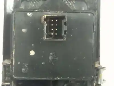 Автозапчастина б/у передні вікний вмикач для iveco daily furgon fg h2 batalla 3520 33 s ... v посилання на oem iam 5801511729   Автозапчастина б/у передні вікний вмикач для iveco daily furgon fg h2 batalla 3520 33 s ... v посилання на oem iam 5801511729