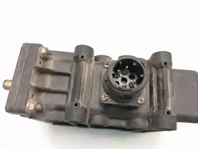 Peça sobressalente para automóvel em segunda mão interruptor de bateria por iveco stralis 460 high way referências oem iam 311340944  