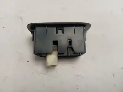 Pezzo di ricambio per auto di seconda mano comandi alzacristalli posteriore sinistro per toyota auris luna riferimenti oem iam   