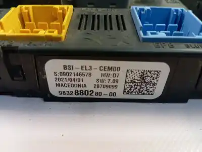 Peça sobressalente para automóvel em segunda mão caixa de fusíveis e relés por opel combo life edition referências oem iam 9832880280  