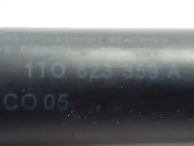 Автозапчастина б/у амортизатор капота для volkswagen caddy ka/kb (2k) life посилання на oem iam 1t0823359a  