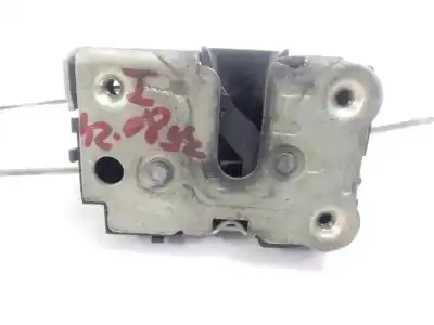 Second-hand car spare part left front door lock for iveco 65c18  oem iam references   