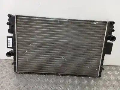 Piesă de schimb auto la mâna a doua radiator de apa pentru iveco 65c18 referințe oem iam 
