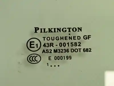 Tweedehands auto-onderdeel linker voorraam voor renault maxity 140.35/6 oem iam-referenties   