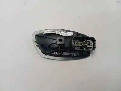 Peça sobressalente para automóvel em segunda mão puxador interior traseiro esquerdo por renault captur adventure referências oem iam 806700006r  