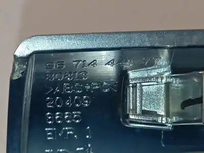 Peça sobressalente para automóvel em segunda mão forra da alavanca de velocidades por citroen ds4 design referências oem iam 9671444577  