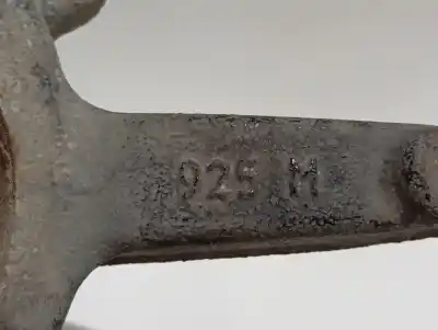 Pezzo di ricambio per auto di seconda mano attacco anteriore destro per renault kangoo profesional riferimenti oem iam 8200755590  