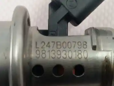 Peça sobressalente para automóvel em segunda mão injetor por citroen c4 cactus feel referências oem iam 9813930180  