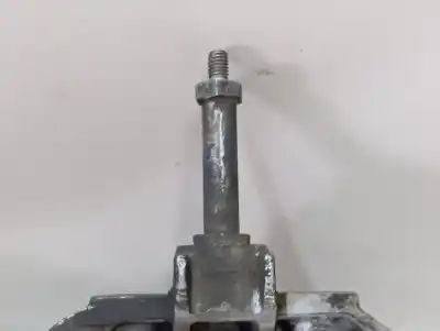 Peça sobressalente para automóvel em segunda mão suporte do alternador por bmw x1 (e84) sdrive 20d referências oem iam 850686305  