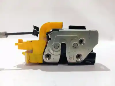 Second-hand car spare part front right door lock for kia cee´d concept oem iam references 81320a2010