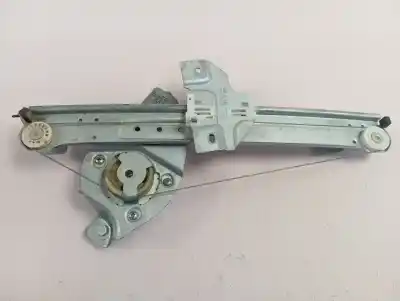 Peça sobressalente para automóvel em segunda mão elevador de vidros traseiro direito por dacia duster ambiance 4x2 referências oem iam 8200733832e  