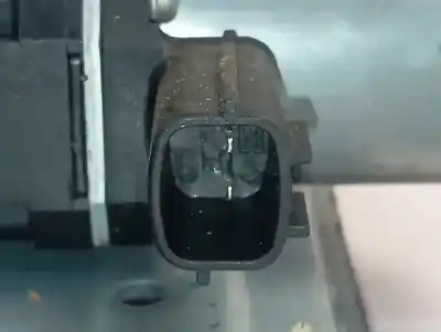 Peça sobressalente para automóvel em segunda mão elevador de vidros dianteiro direito por dacia duster ambiance 4x2 referências oem iam 807206838r  